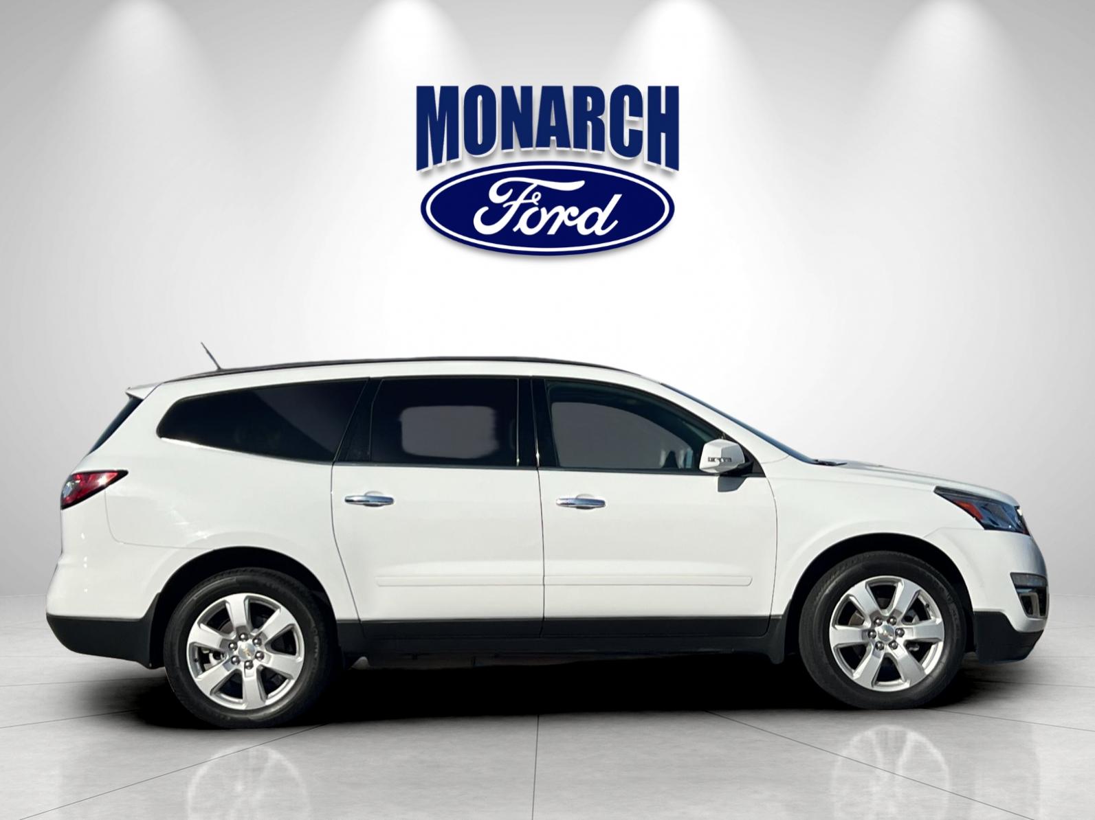 Used 2017 Chevrolet Traverse 1LT with VIN 1GNKRGKD0HJ237205 for sale in Exeter, CA