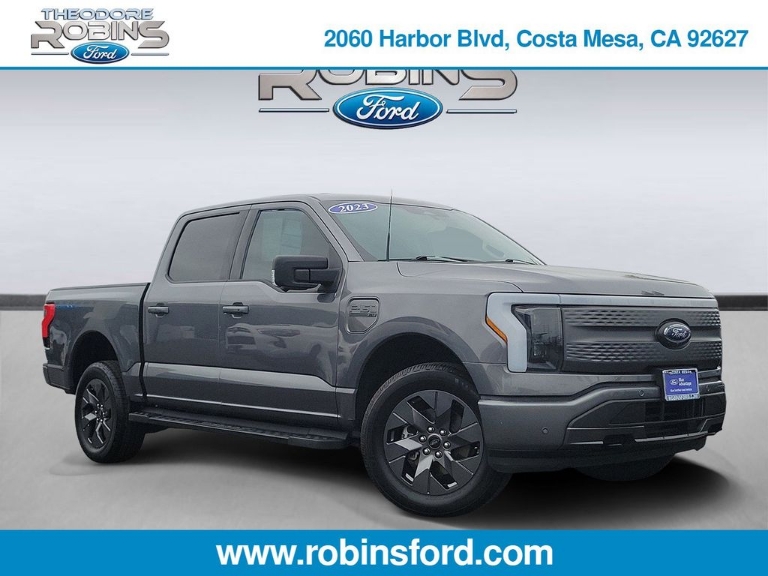2023 Ford F-150 Lightning XLT
