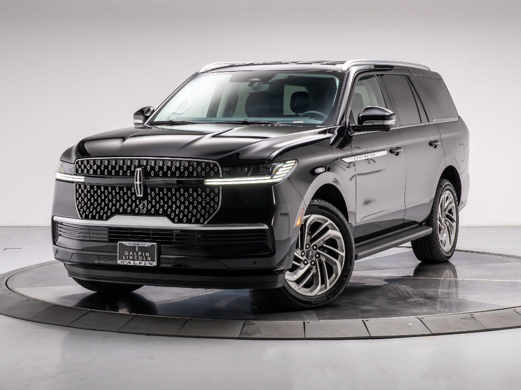 2026 Lincoln Navigator Premiere