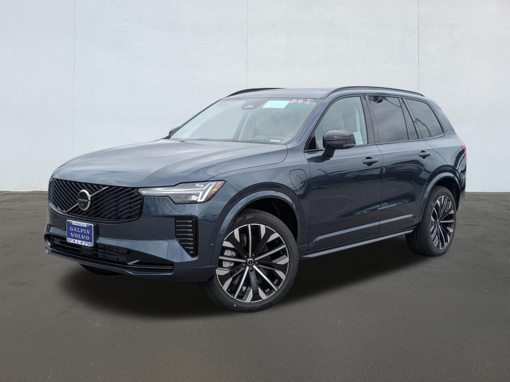 2026 Volvo XC90 Recharge Plug-In Hybrid Ultra Dark Theme, T8 AWD, Electric/Gasoline, 7 Seats
