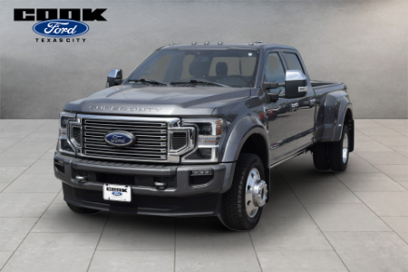2022 Ford F-450SD Platinum
