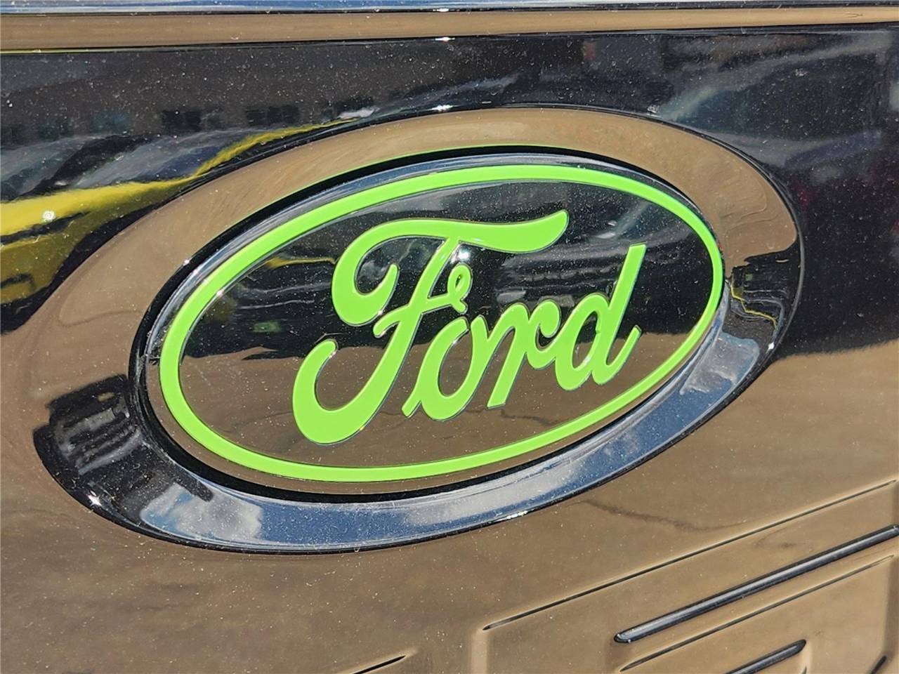 2025 Ford F-150 XLT - Photo 9