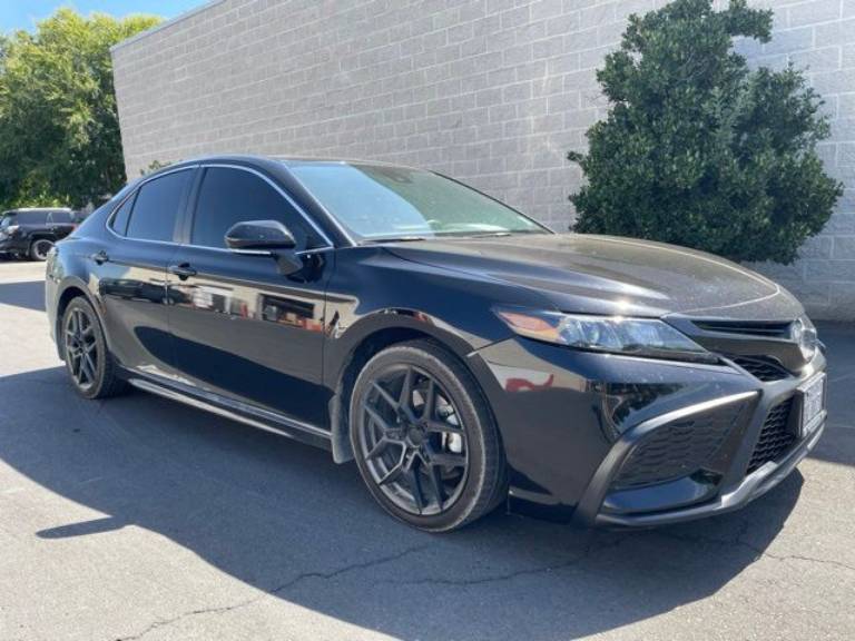 2023 Toyota Camry Hybrid SE