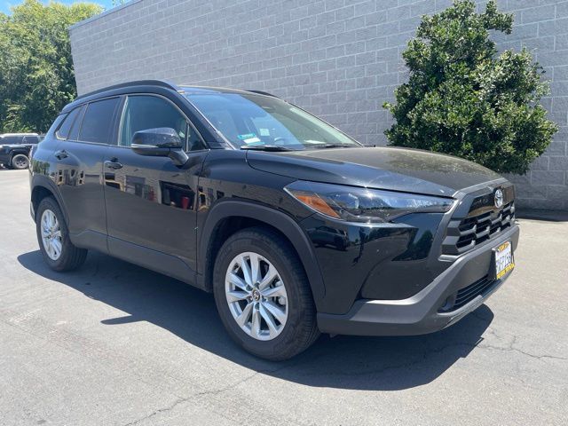 2026 Toyota Corolla Cross LE