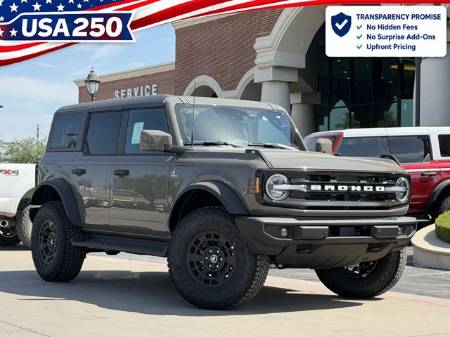 2026 Ford Bronco Outer Banks