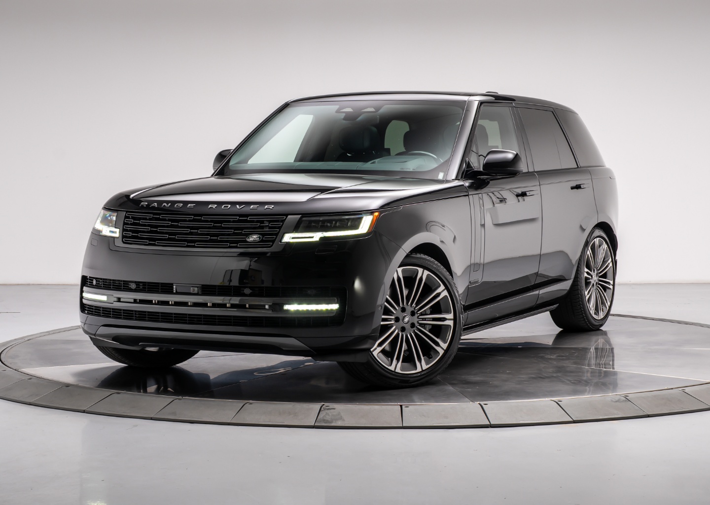2024 Land Rover Range Rover 4.4 Autobiography SWB's photo