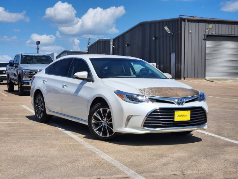 2016 Toyota Avalon XLE