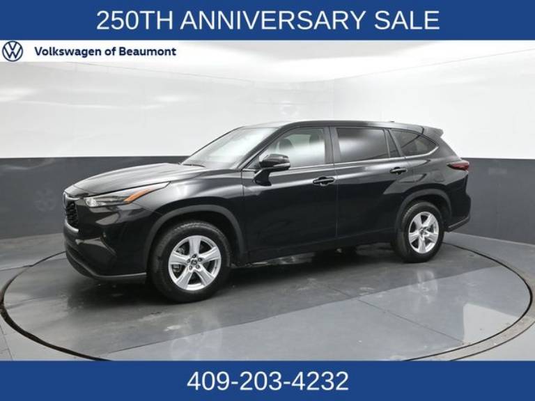 2025 Toyota Highlander LE
