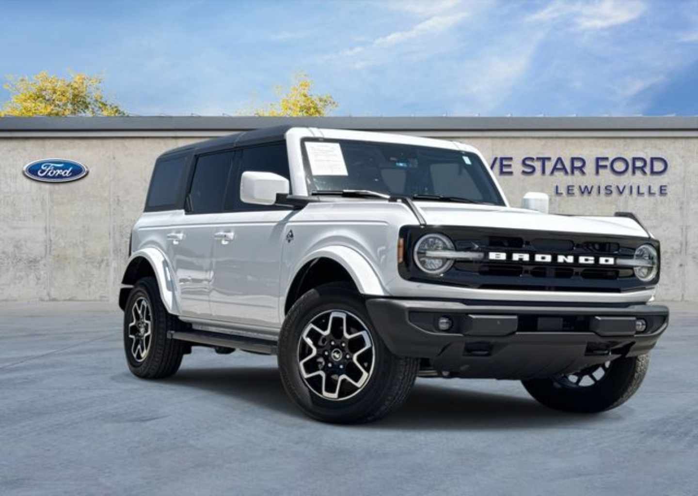 2024 Ford Bronco Outer Banks 4x4's photo