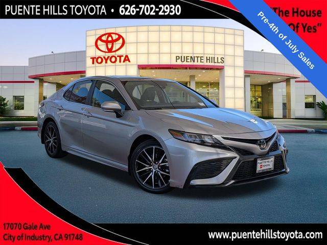 2024 Toyota Camry SE