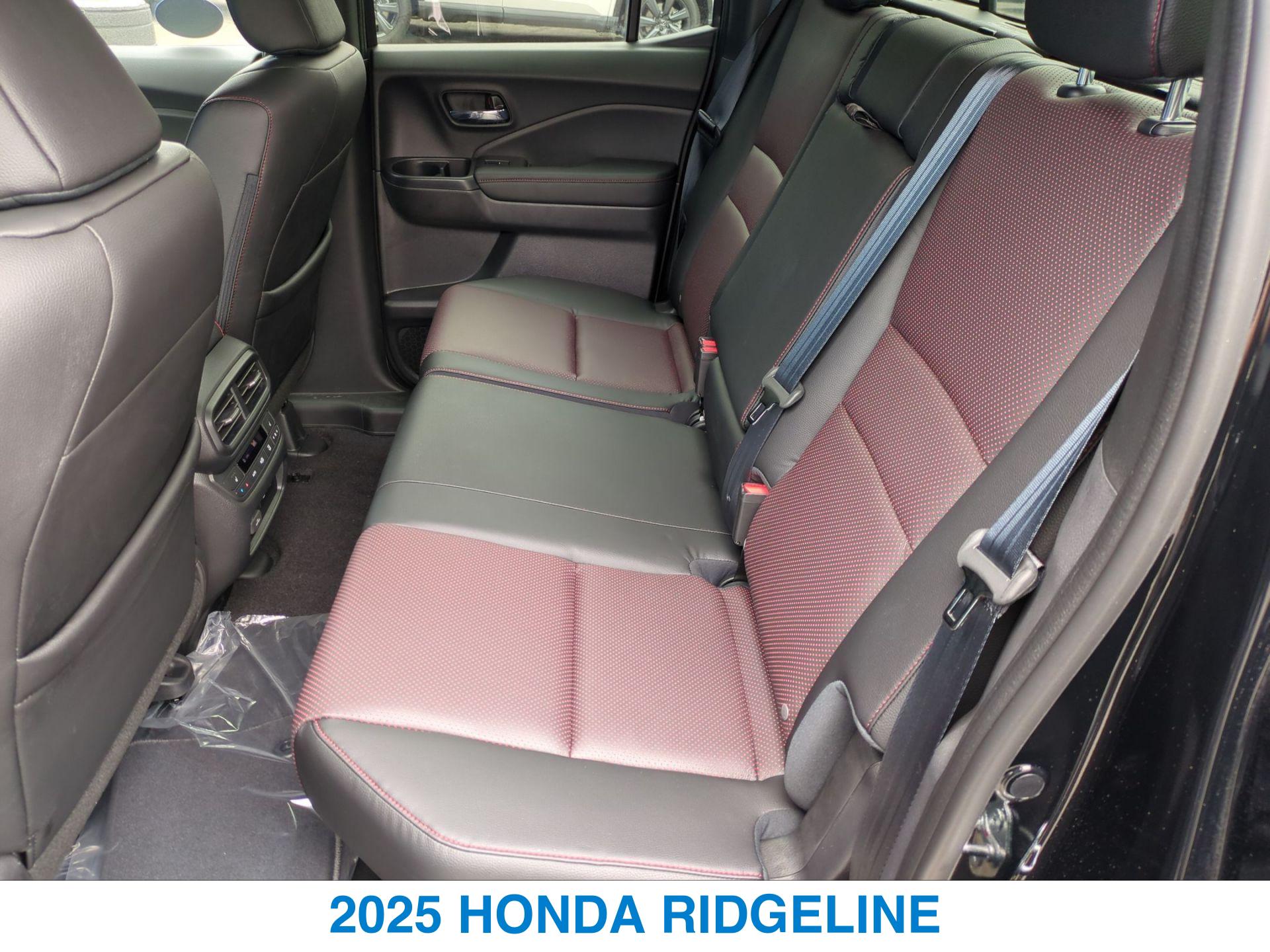 2025 Honda Ridgeline Black Edition - Photo 22