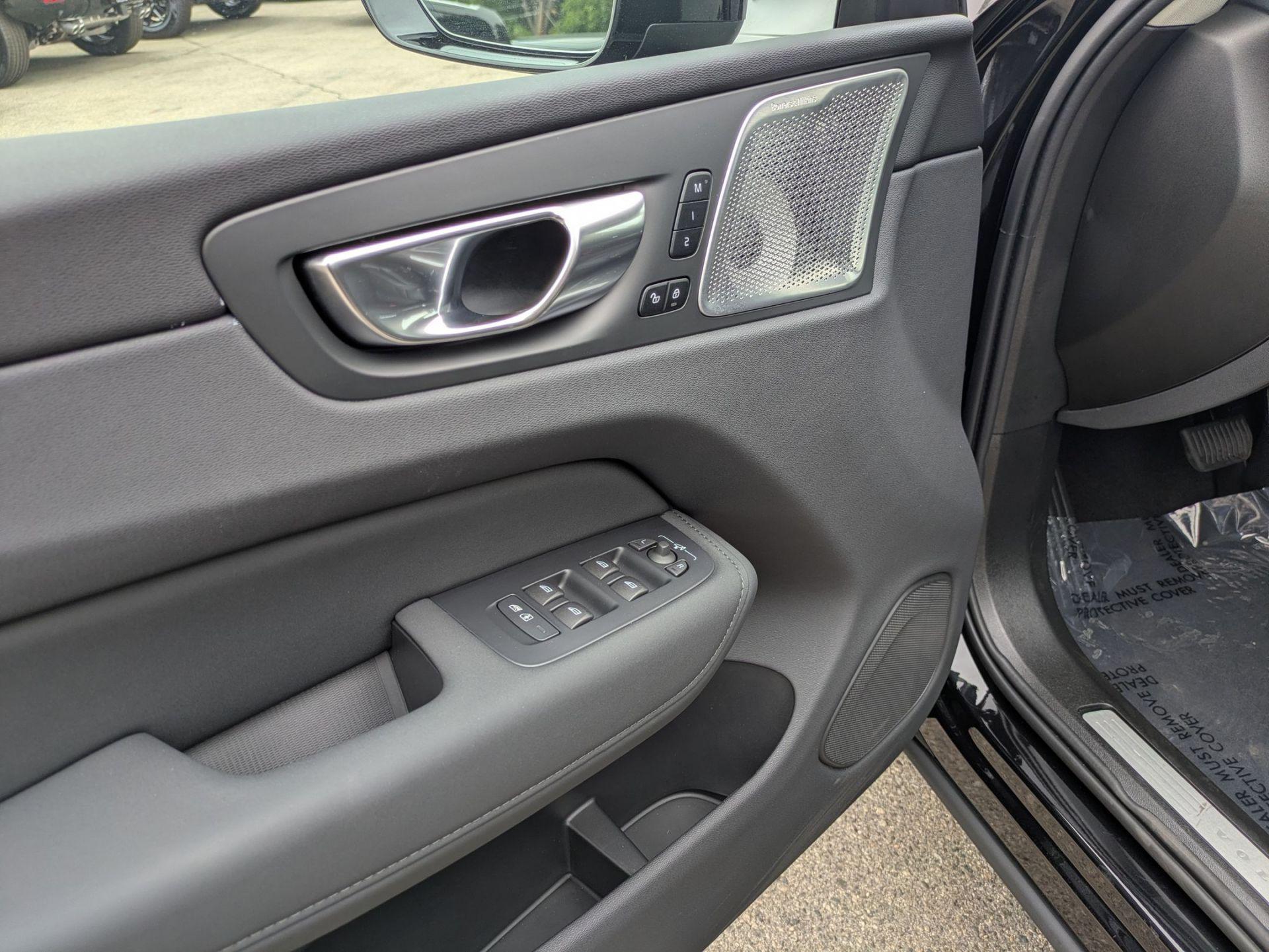 2026 Volvo XC60 Ultra - Photo 11
