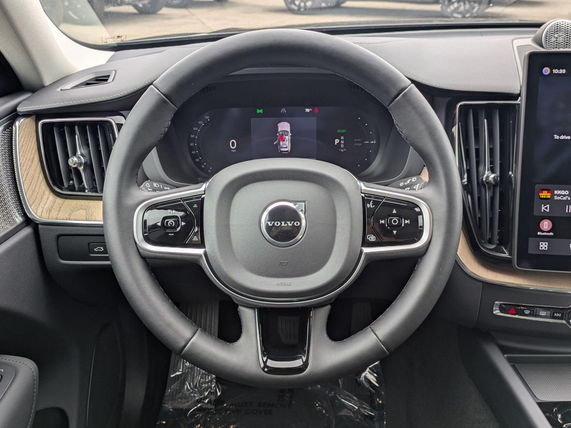 2026 Volvo XC60 Ultra - Photo 13