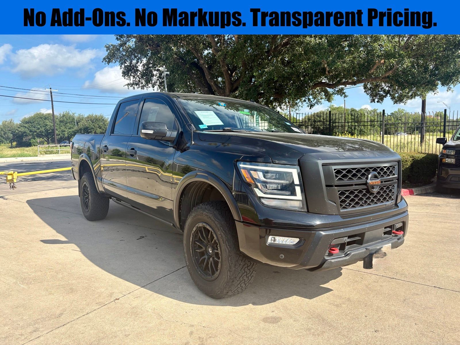 2020 Nissan Titan PRO-4X 4X4 Crew Cab's photo