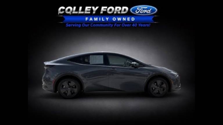 2024 Toyota Prius LE