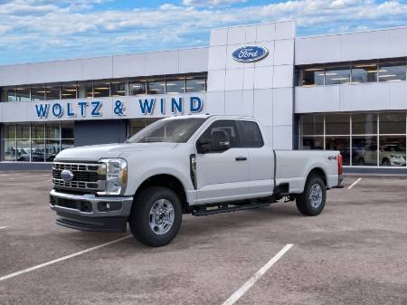 2026 Ford Super Duty F-350 SRW XLT