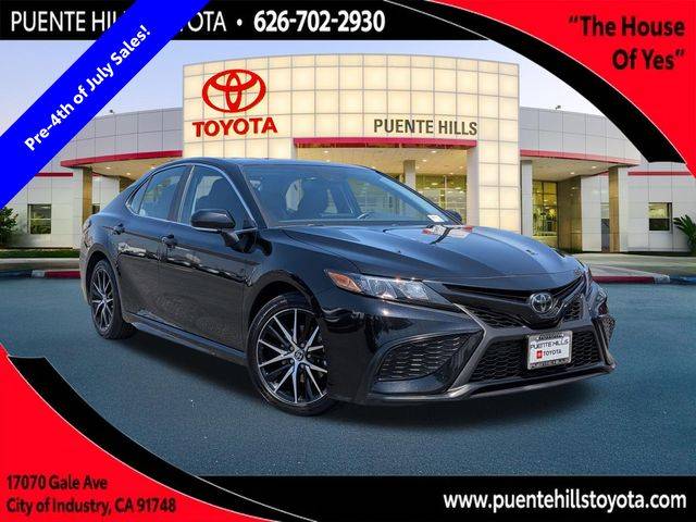 2024 Toyota Camry SE