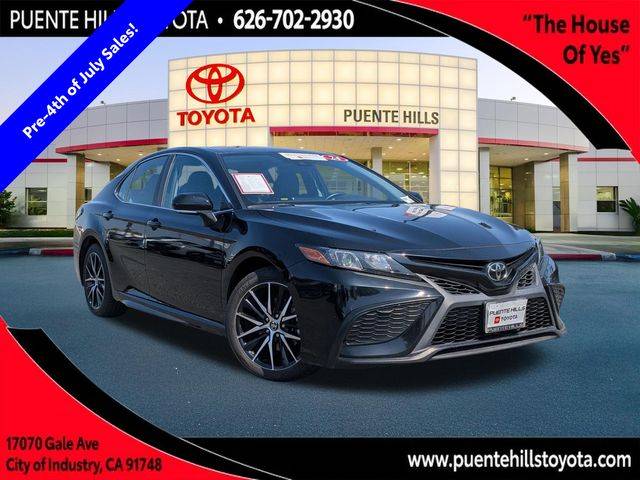 2024 Toyota Camry SE