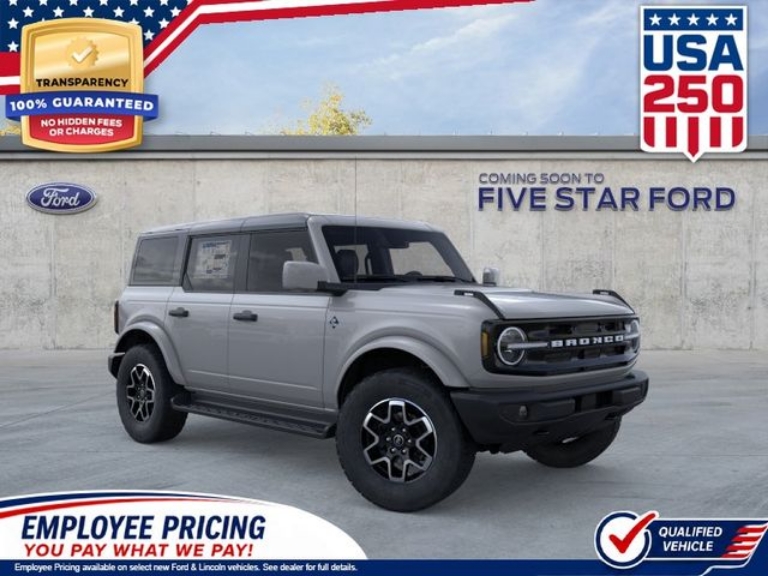 2026 Ford Bronco Outer Banks
