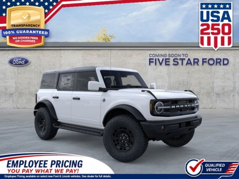 2026 Ford Bronco Outer Banks