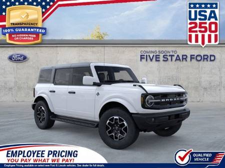 2026 Ford Bronco Outer Banks