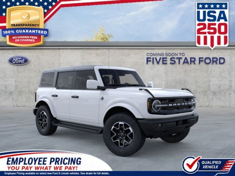 2026 Ford Bronco Outer Banks