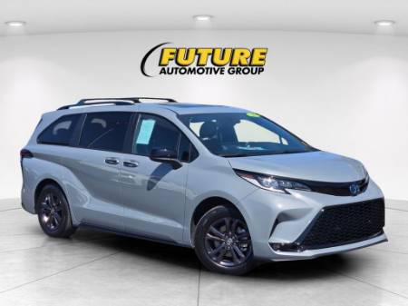 2025 Toyota Sienna XSE