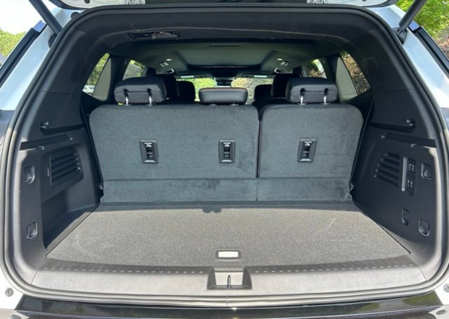 2026 GMC Acadia Denali Ultimate - Photo 43