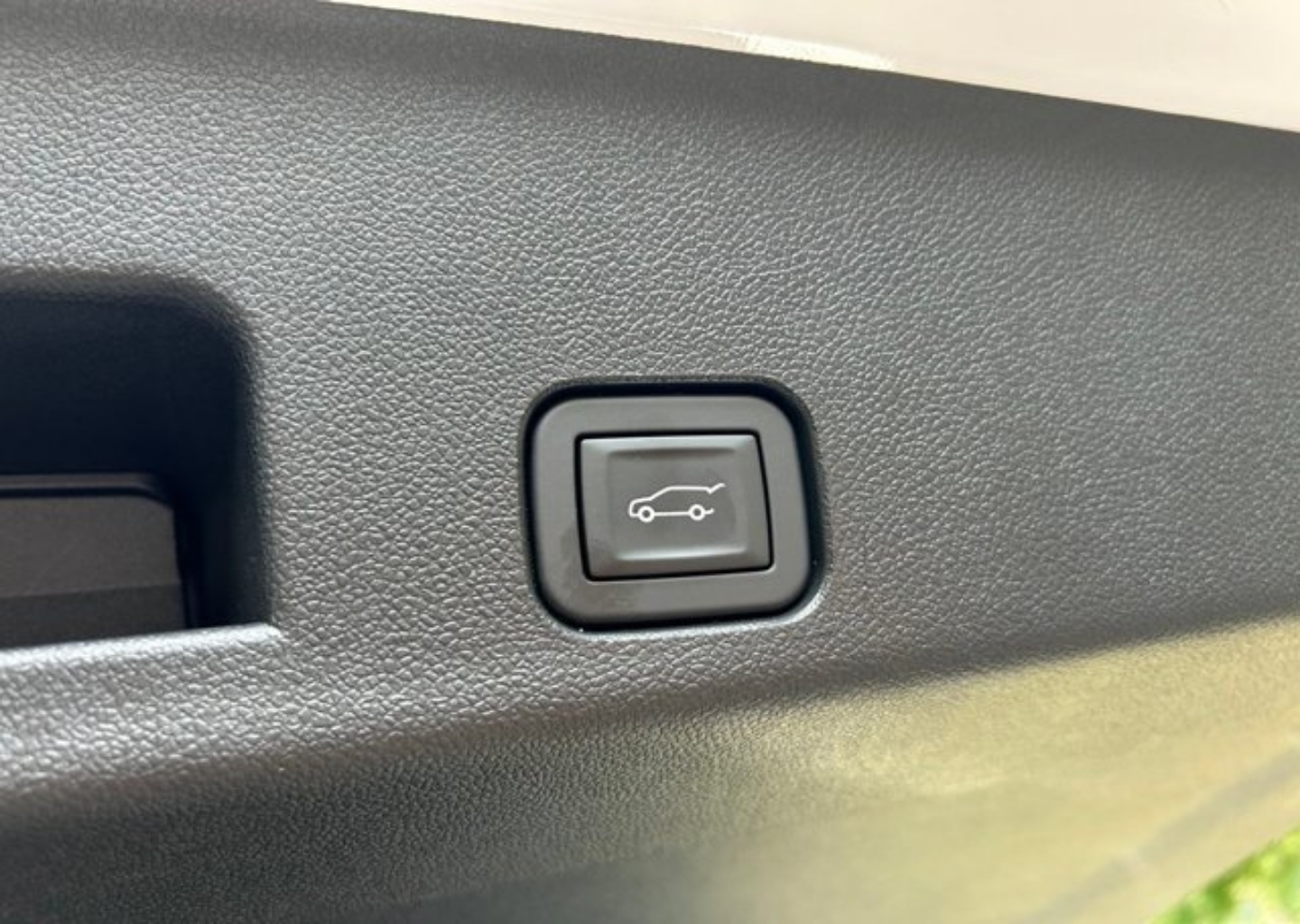 2026 GMC Acadia Denali Ultimate - Photo 45