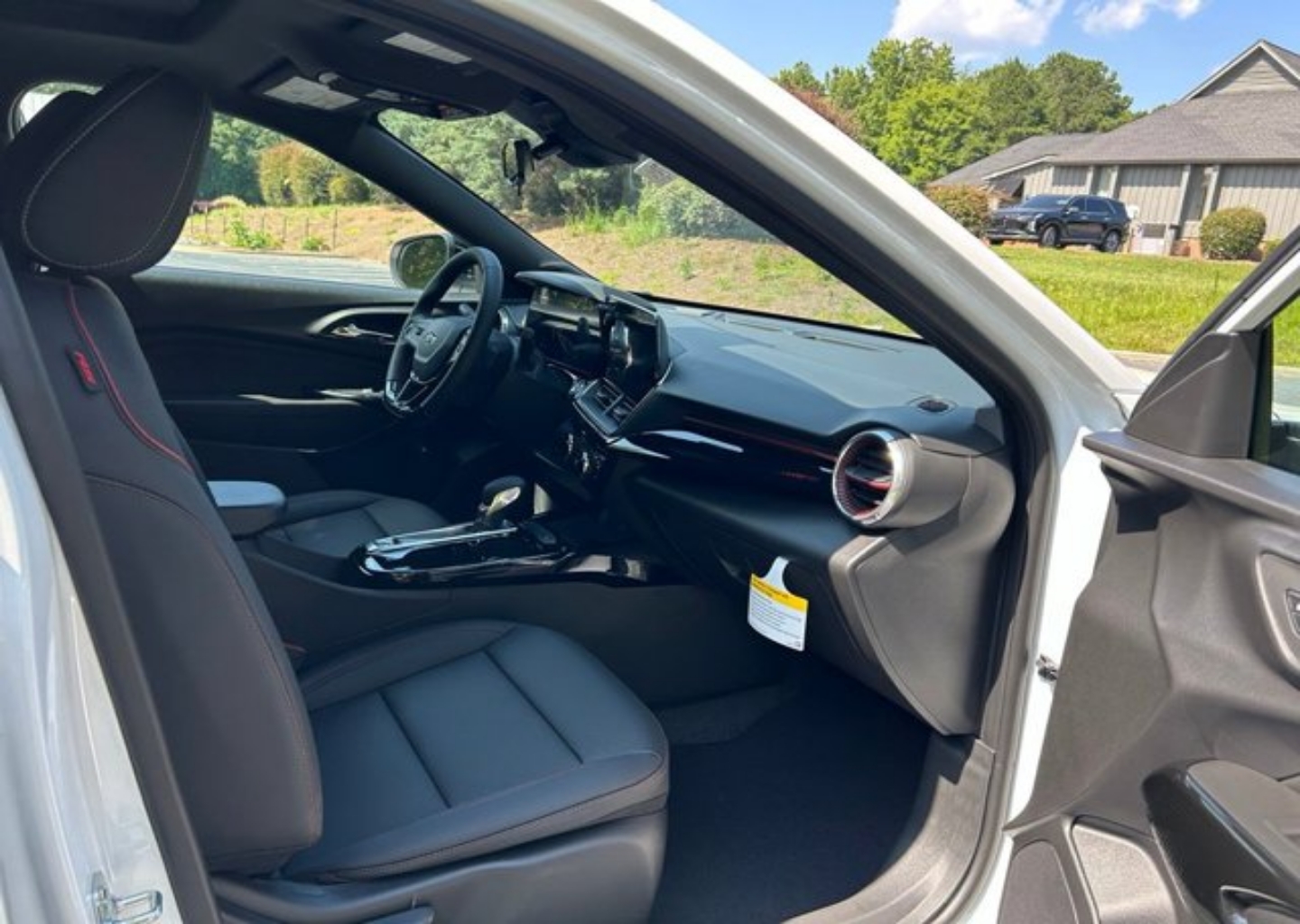 2026 Chevrolet Trax RS - Photo 38