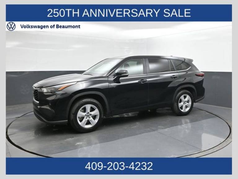 2025 Toyota Highlander LE