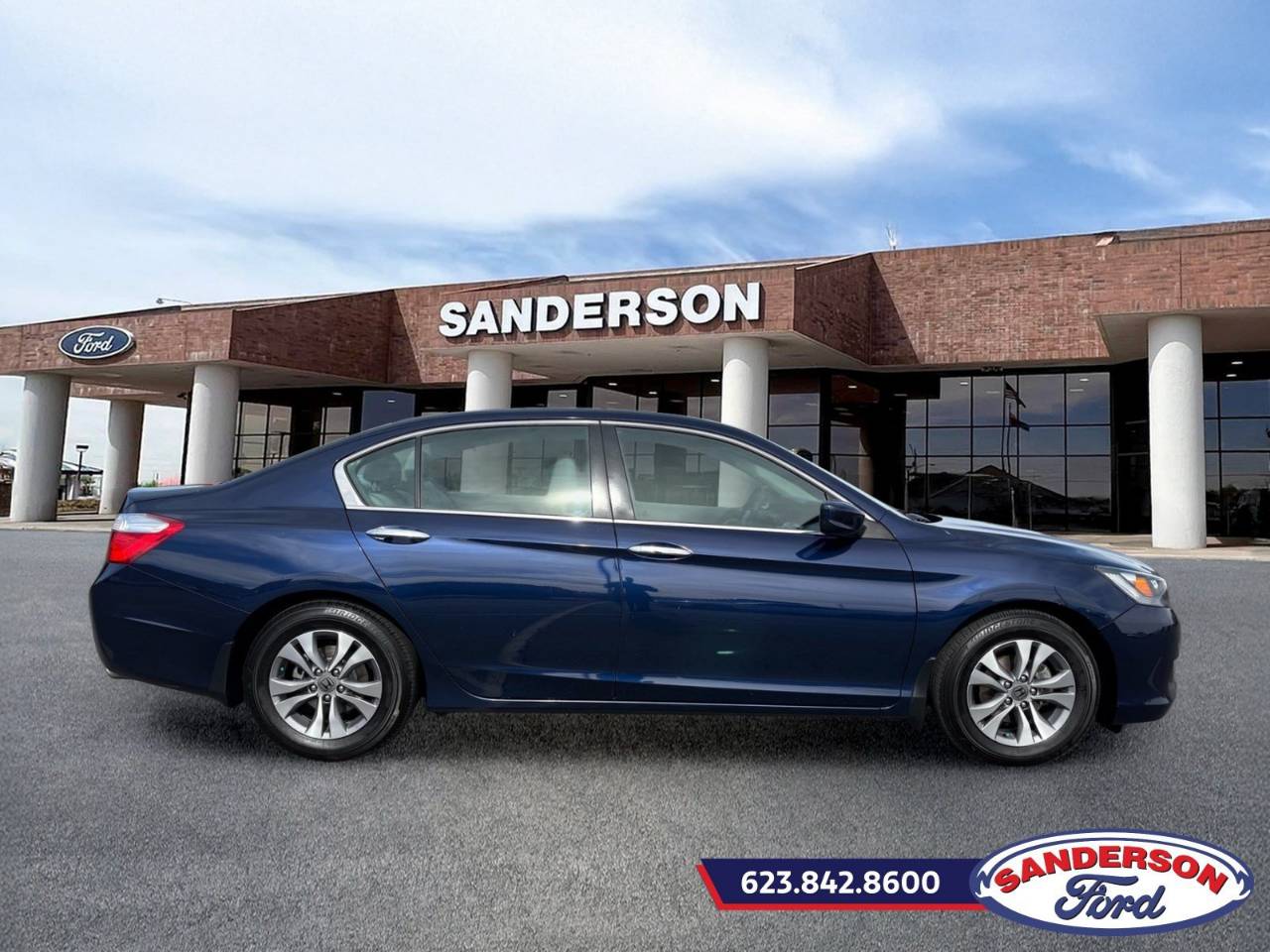 Used 2015 Honda Accord LX with VIN 1HGCR2F37FA028625 for sale in Glendale, AZ