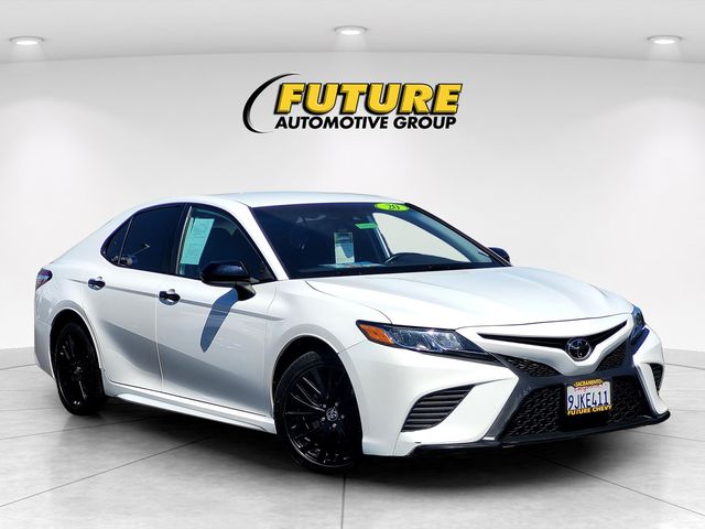 2020 Toyota Camry SE Nightshade