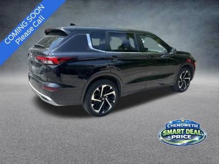 2022 Mitsubishi Outlander SE