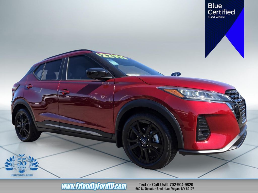 2023 Nissan Kicks SR