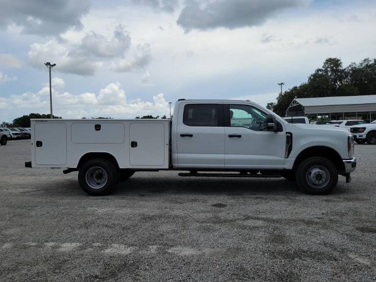 2026 Ford Super Duty F-350 DRW XL