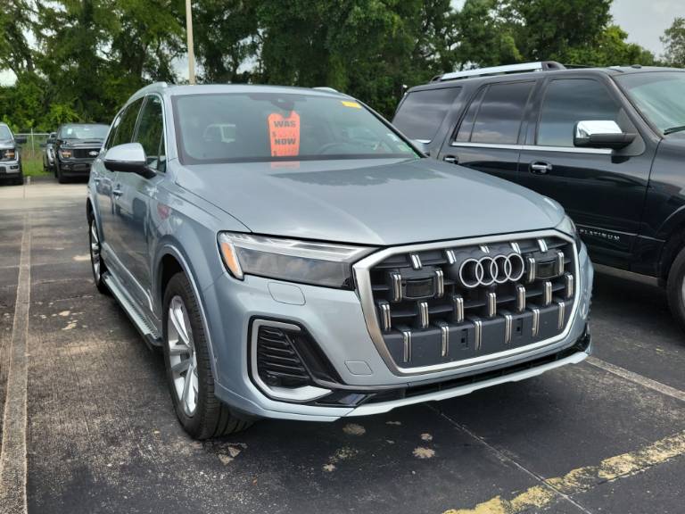 2025 Audi Q7 Premium