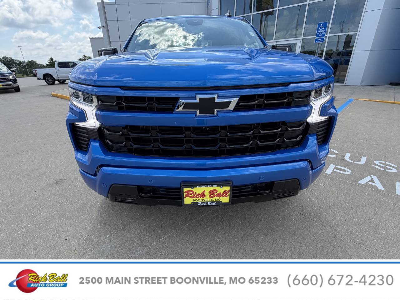 Used 2025 Chevrolet Silverado 1500 RST with VIN 1GCUKEED8SZ327118 for sale in Kansas City