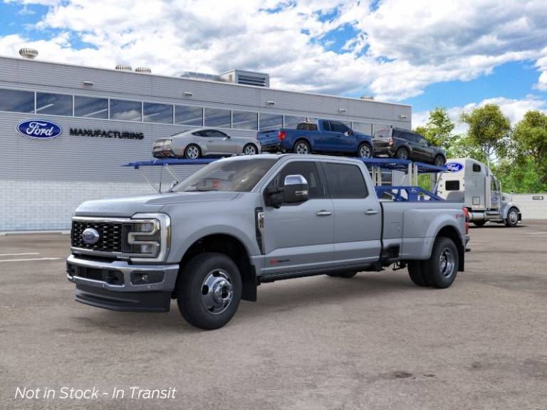 2026 Ford Super Duty F-350 DRW LARIAT