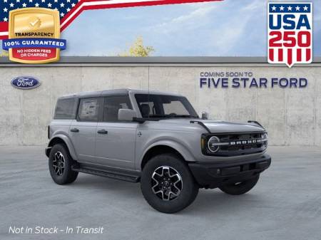 2026 Ford Bronco Outer Banks