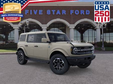 2026 Ford Bronco Outer Banks