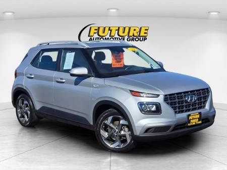 2022 Hyundai Venue SEL
