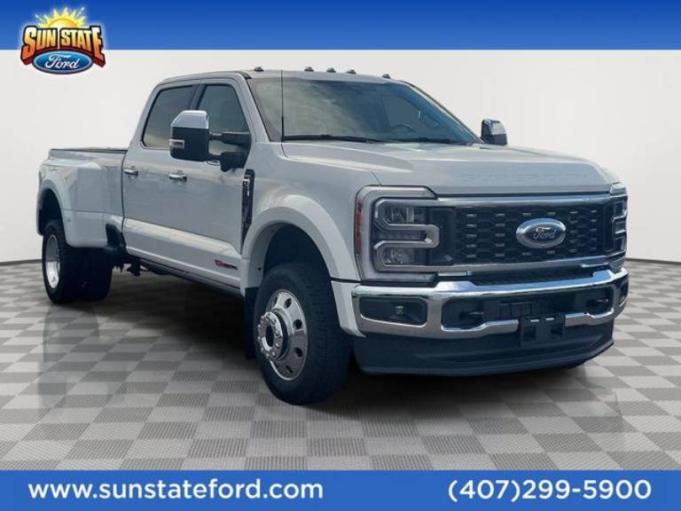 2026 Ford Super Duty F-450 DRW LARIAT