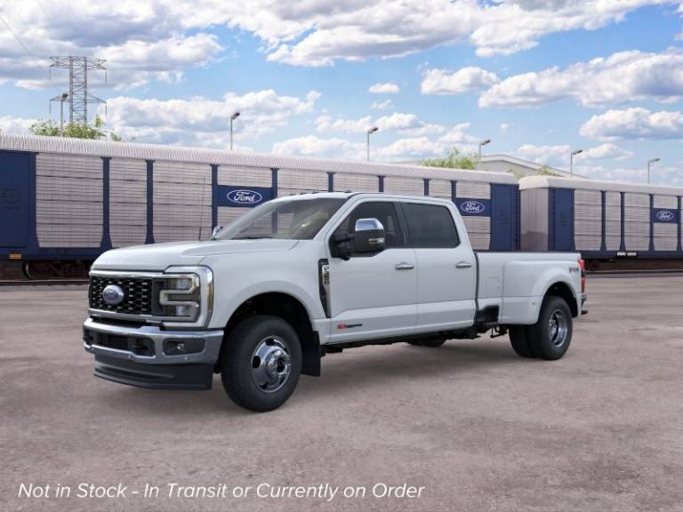 2026 Ford Super Duty F-350 DRW LARIAT