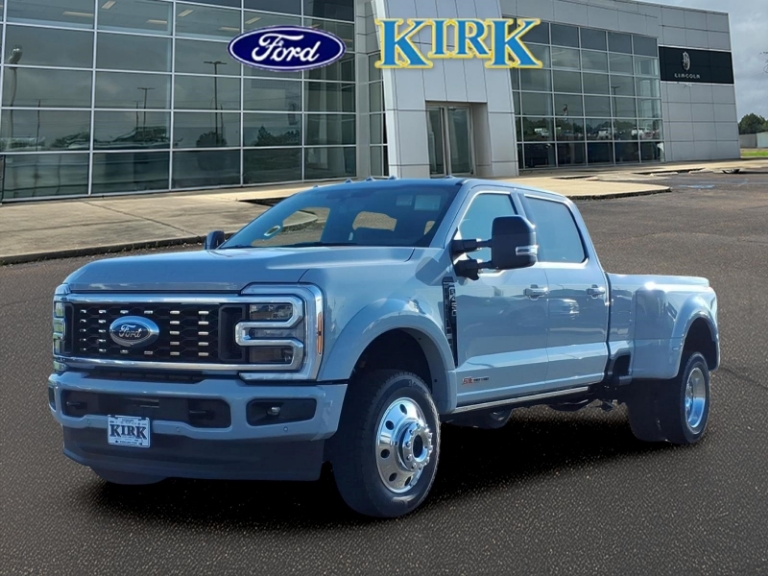 2026 Ford F-450 Super Duty Platinum