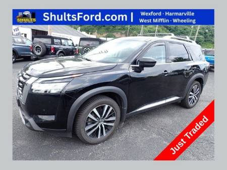 2023 Nissan Pathfinder Platinum