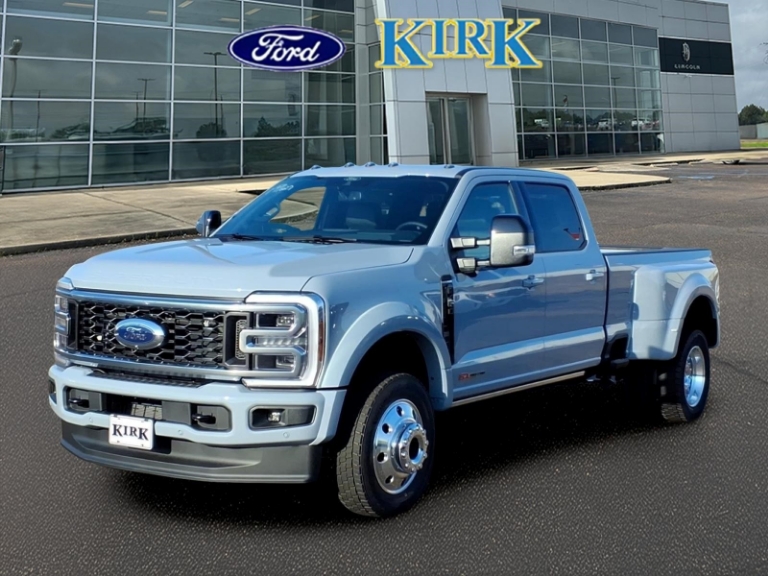 2026 Ford F-450 Super Duty Platinum