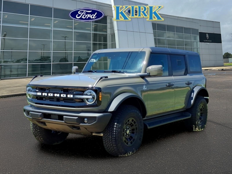 2026 Ford Bronco Outer Banks