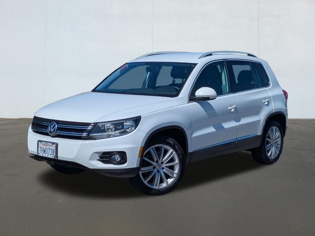 2026 Volvo XC90 Recharge Plug-In Hybrid Ultra Dark Theme, T8 AWD, Electric/Gasoline, 6 Seats