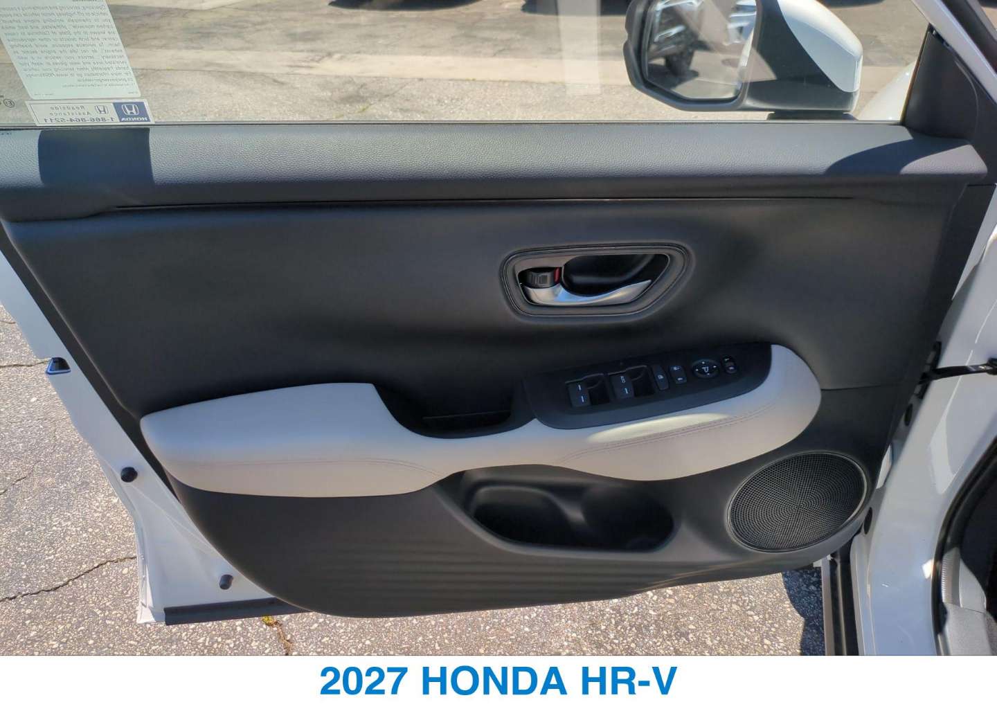 2027 Honda HR-V LX - Photo 12